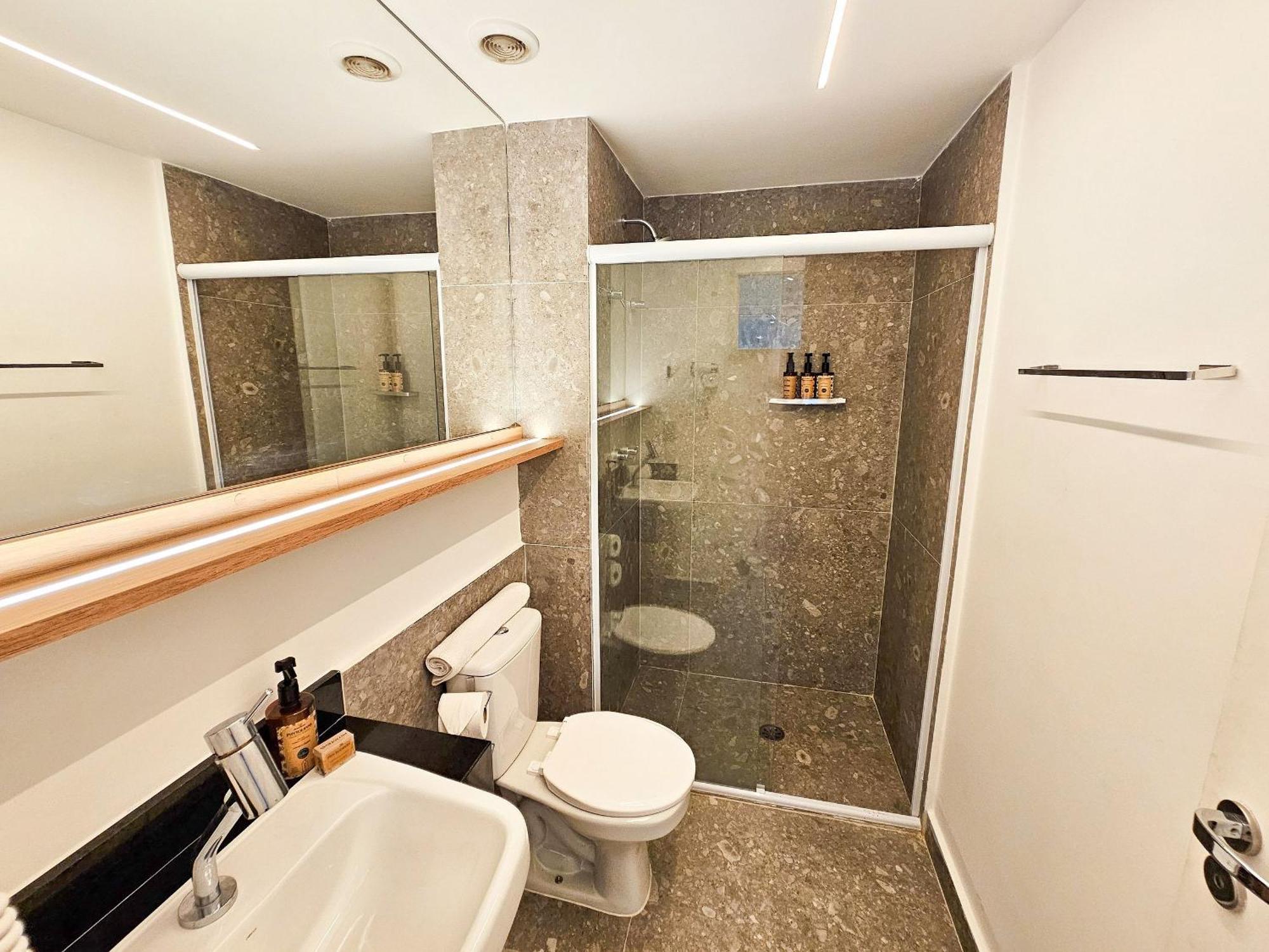 Apartamento Na Avenida 9 De Julho Iii *